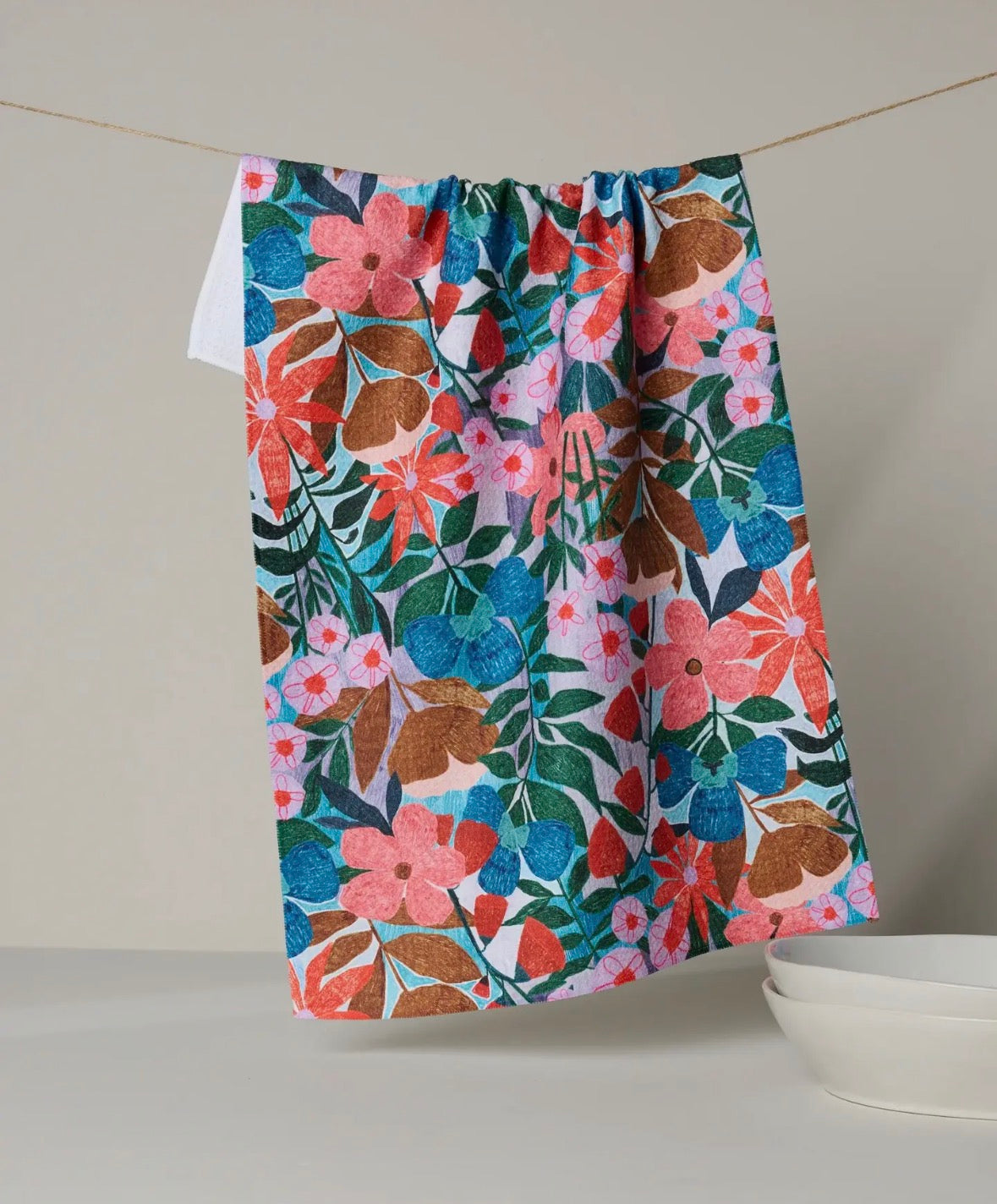 'Bloom Entangled' Geometry Towel