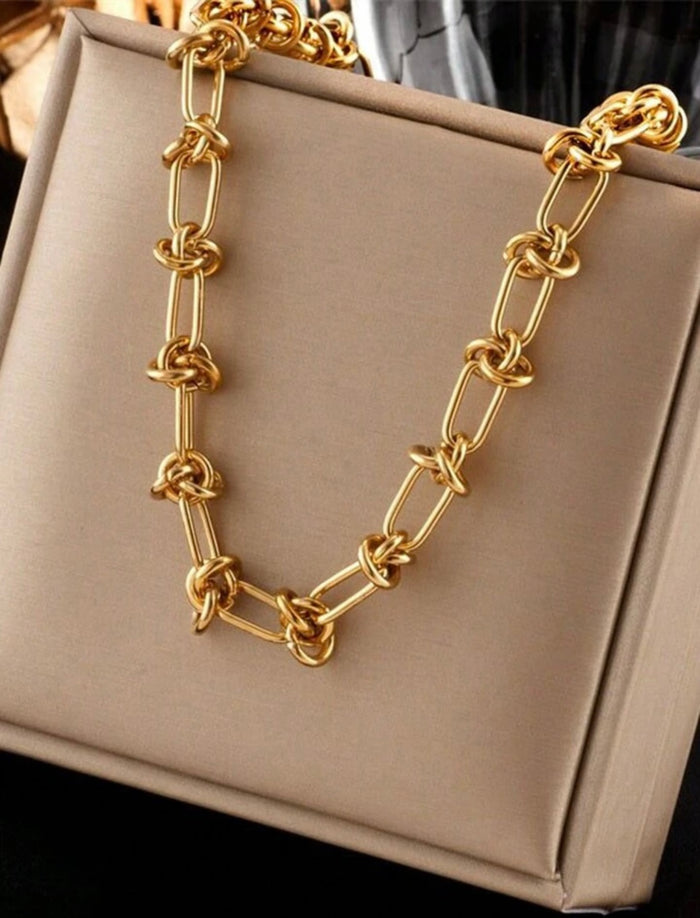 Gold 'Knotty' Necklace