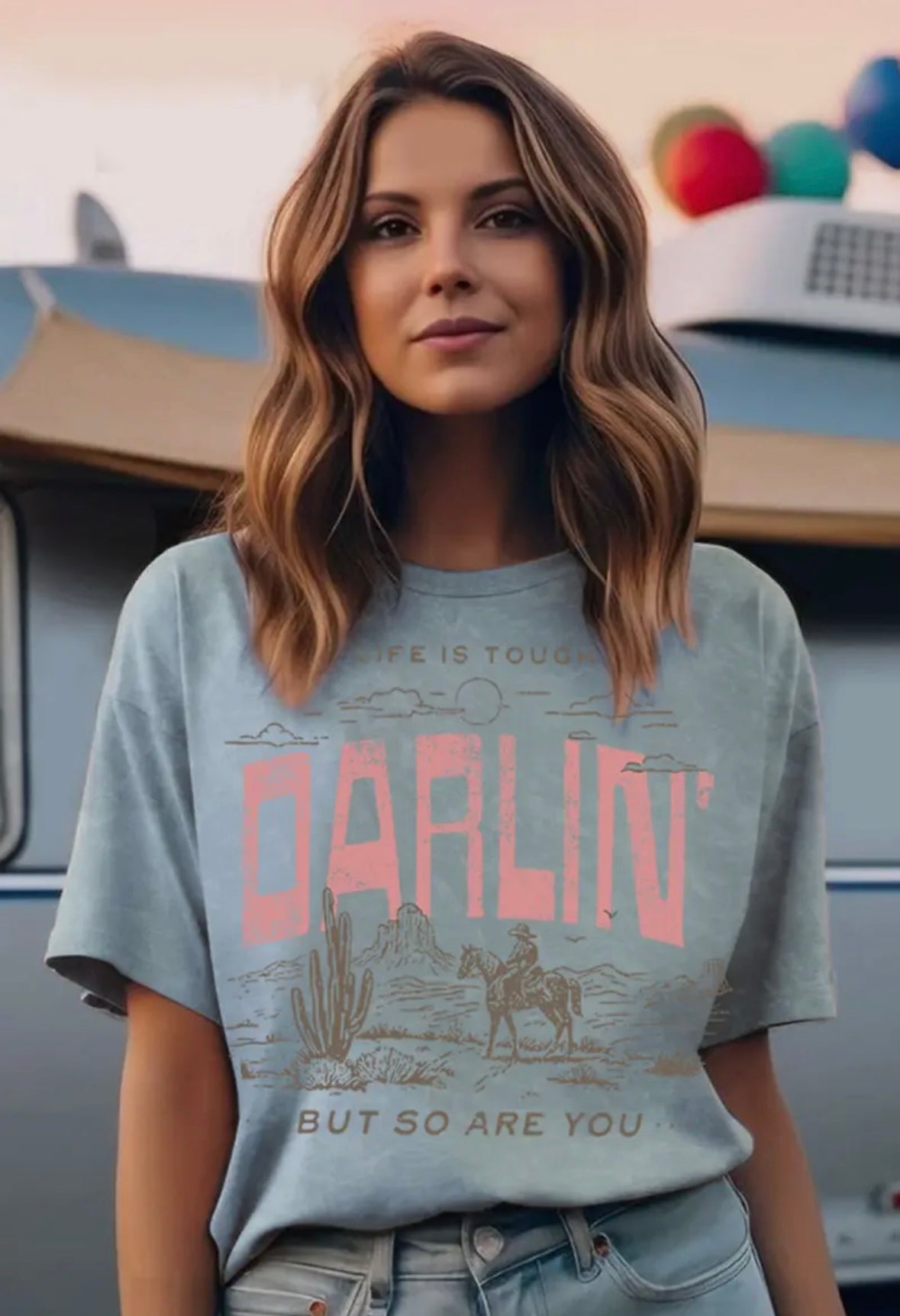 Darlin' Graphic Tee