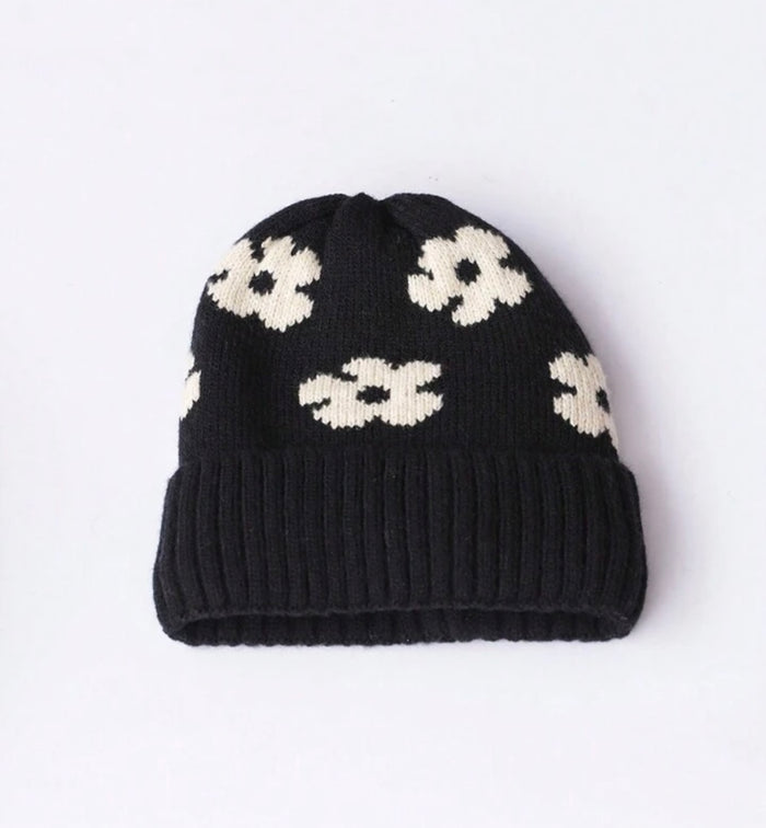 Black & white flower beanie